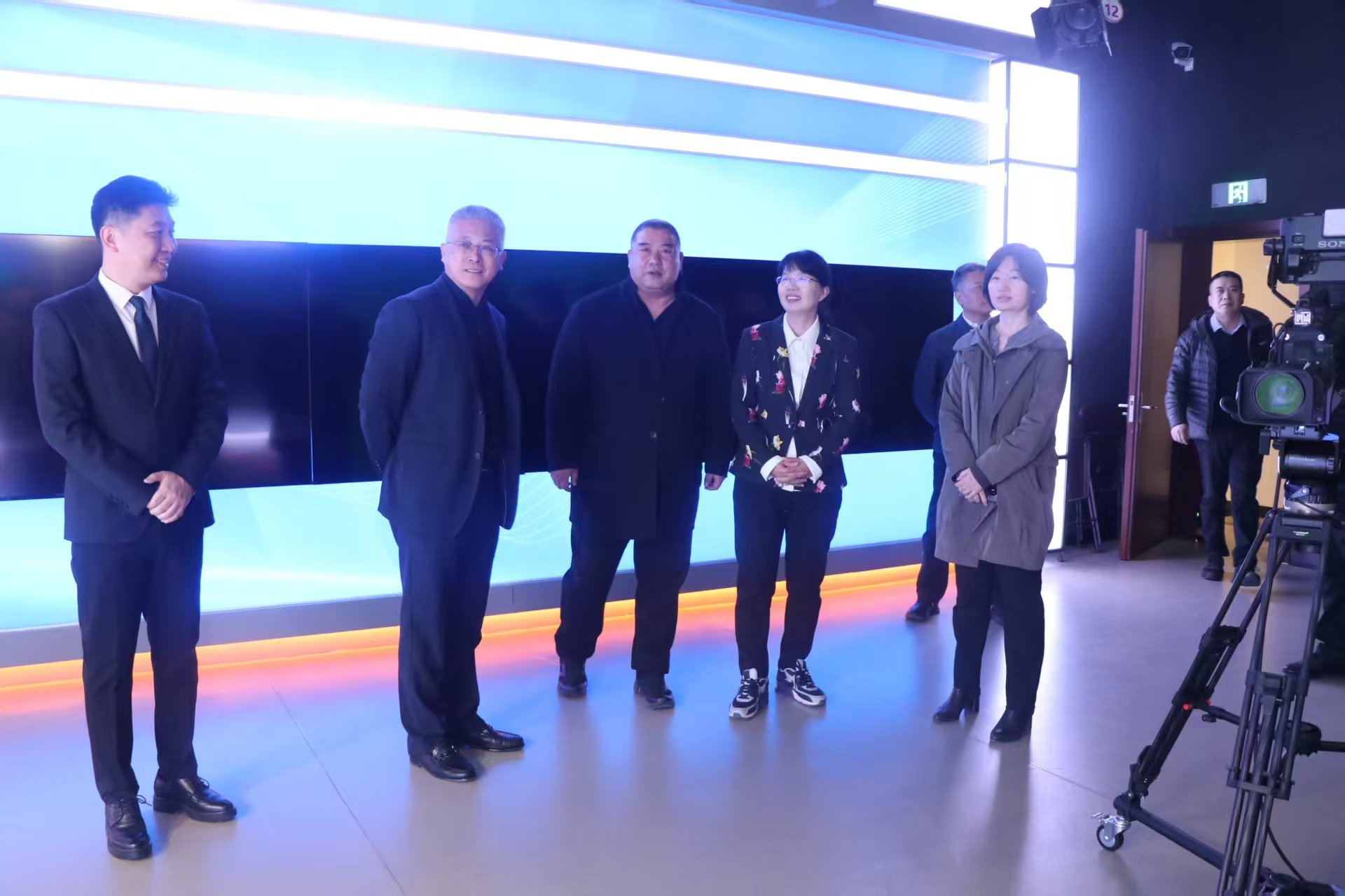 黄芳在盘锦调研